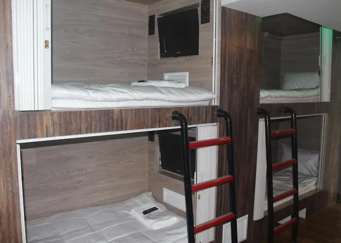 H-district Boutique Poshotel Hostel Bangkok